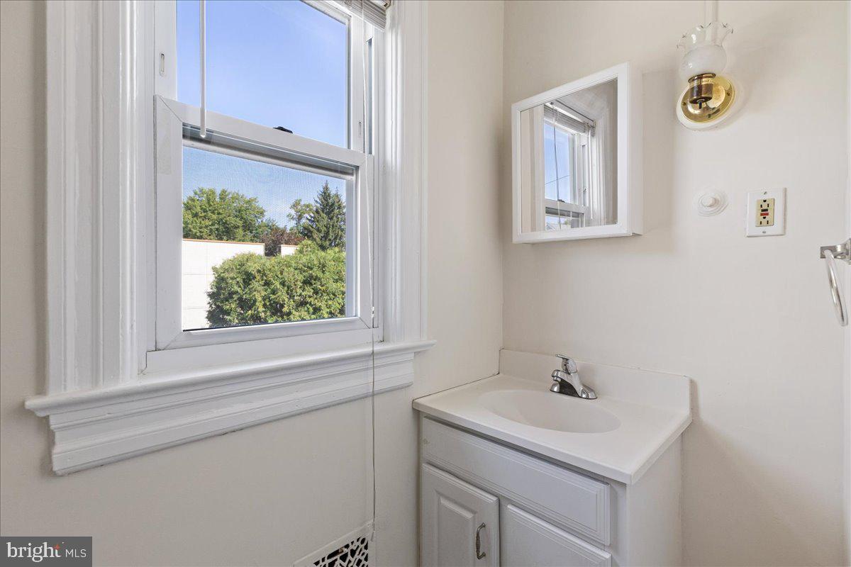 60 Wiggins Street Princeton, NJ 08540 - Photo 8 of 20 Gallery Image 8