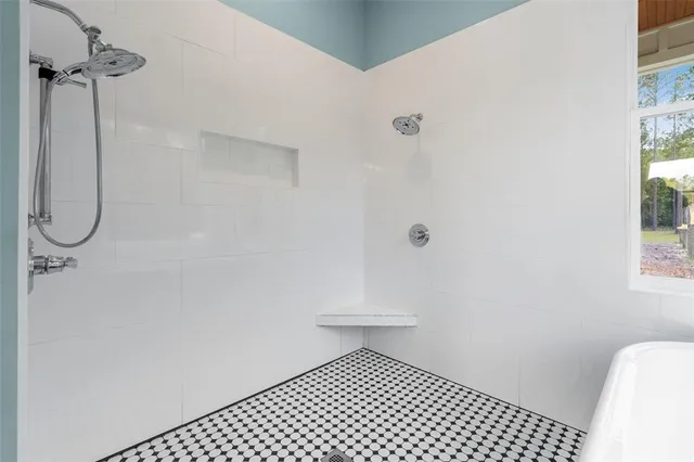 $565,000 | 6761 Northeast 25 Street, High Springs, FL 32643