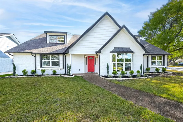 $750,000 | 3215 Ann Arbor Drive, Houston, TX 77063