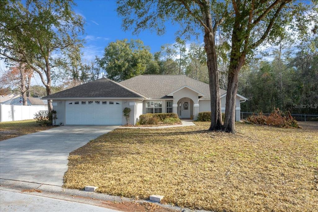 6607 Southeast 11th Loop Ocala, FL 34472 - Photo 2 of 48