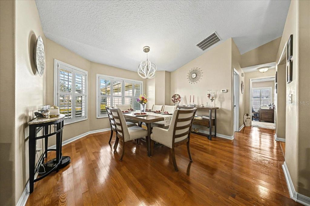 6607 Southeast 11th Loop Ocala, FL 34472 - Photo 8 of 48