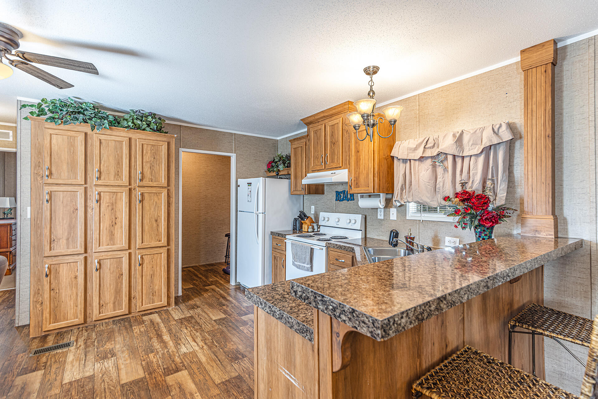 2023 Shannon Road Navarre, FL 32566 - Photo 5 of 26 Kitchen 1
