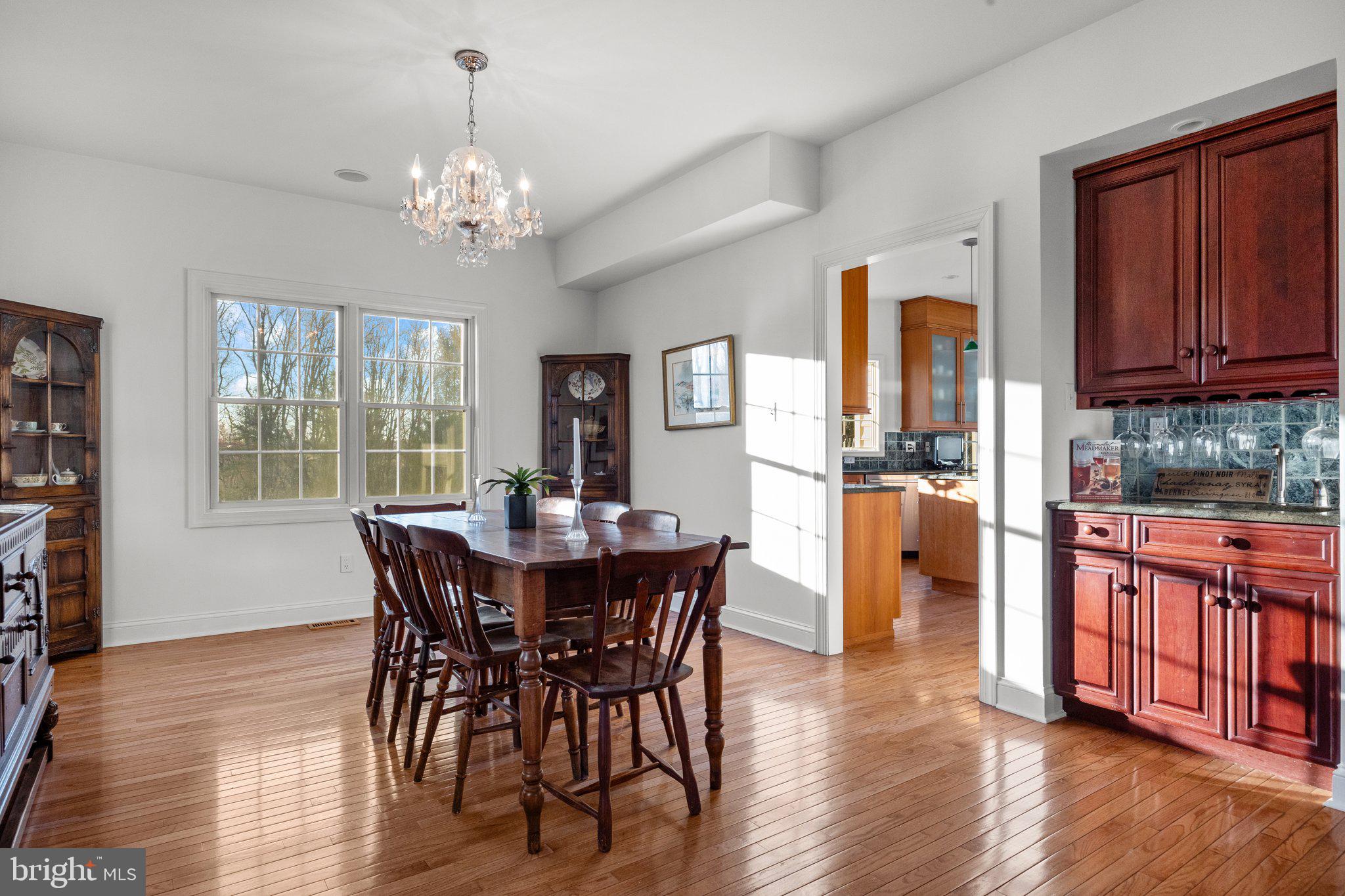 565 Linton Hill Road Newtown, PA 18940 - Photo 20 of 46 Dining room