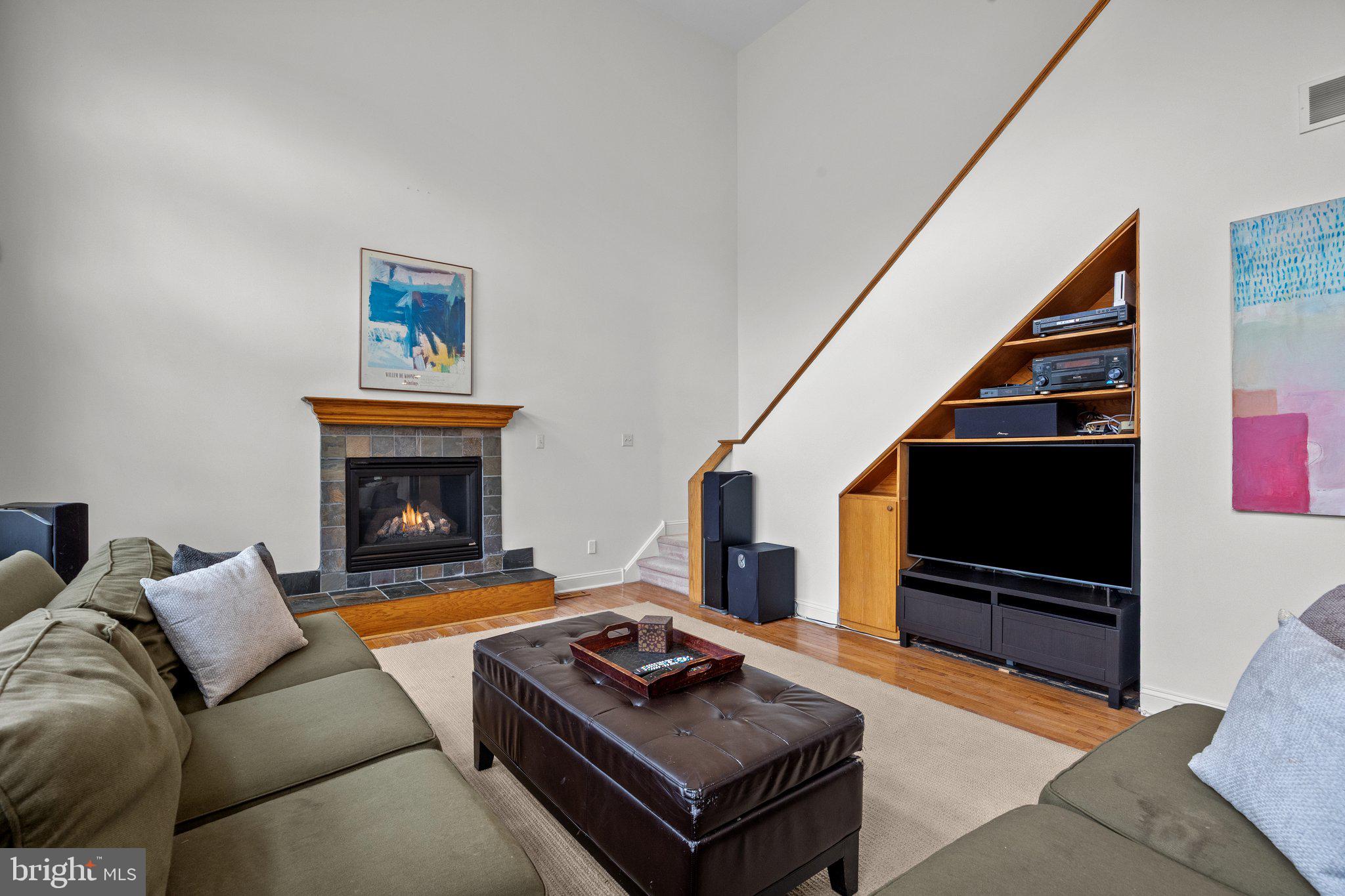 565 Linton Hill Road Newtown, PA 18940 - Photo 9 of 46 Great Room