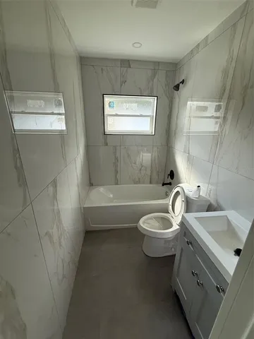 $2,600 | 514 Manhattan Drive, Orlando, FL 32839