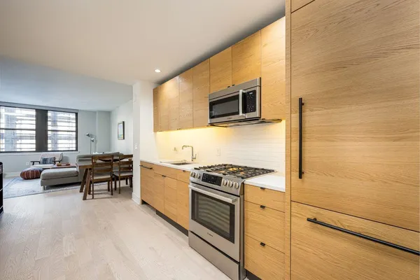 $4,950 | 10 Provost Street, Unit 312, Jersey City, NJ 07302