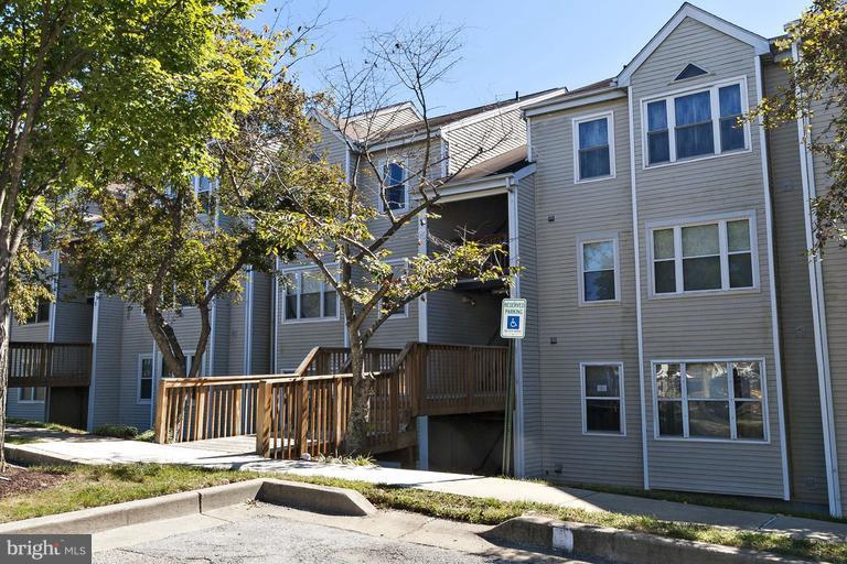 4 Fallen Tree Court, Unit 4A Baltimore, MD 21227 - Photo 1 of 18 Exterior (Front)