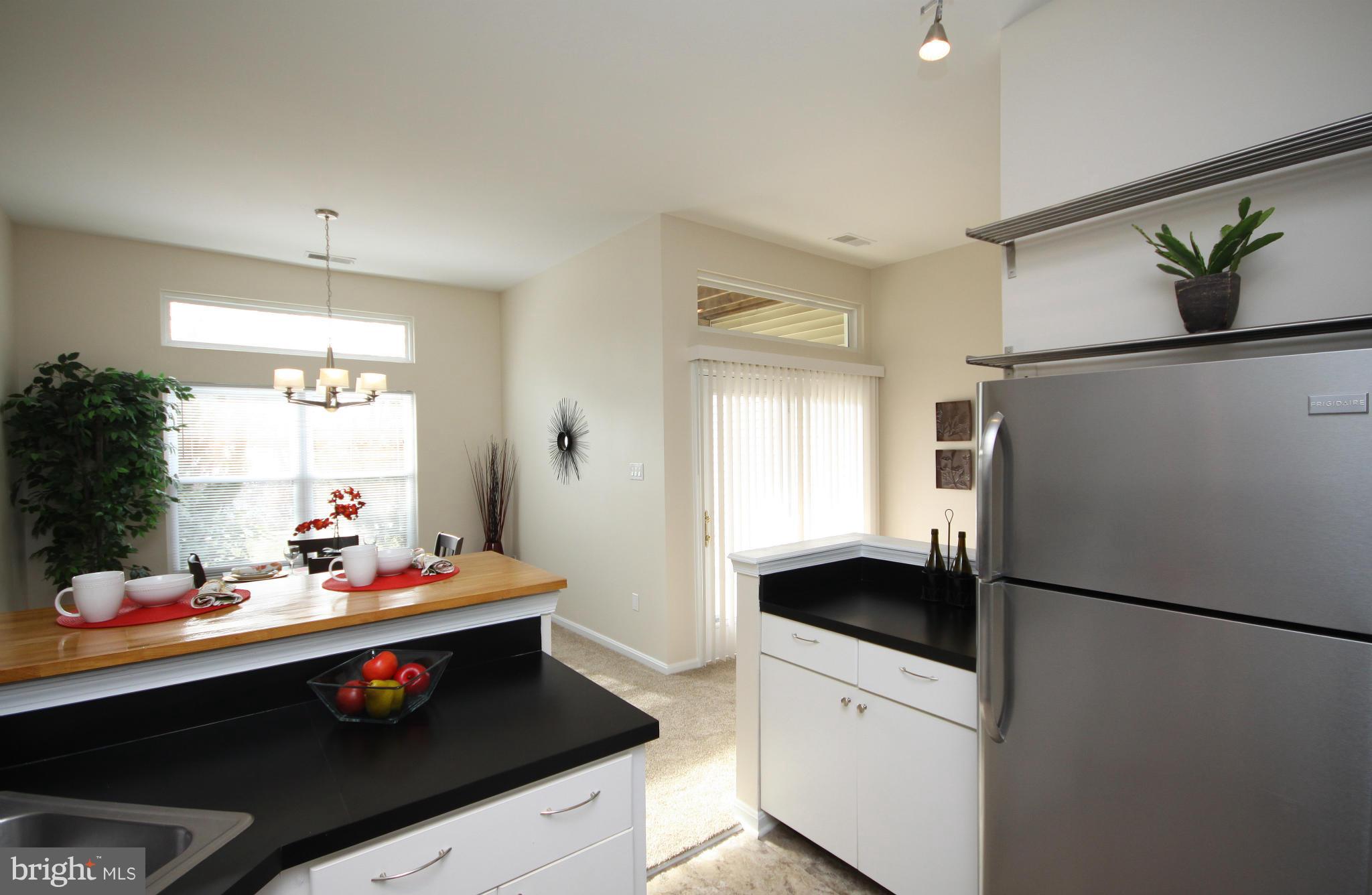 4 Fallen Tree Court, Unit 4A Baltimore, MD 21227 - Photo 4 of 18 Kitchen