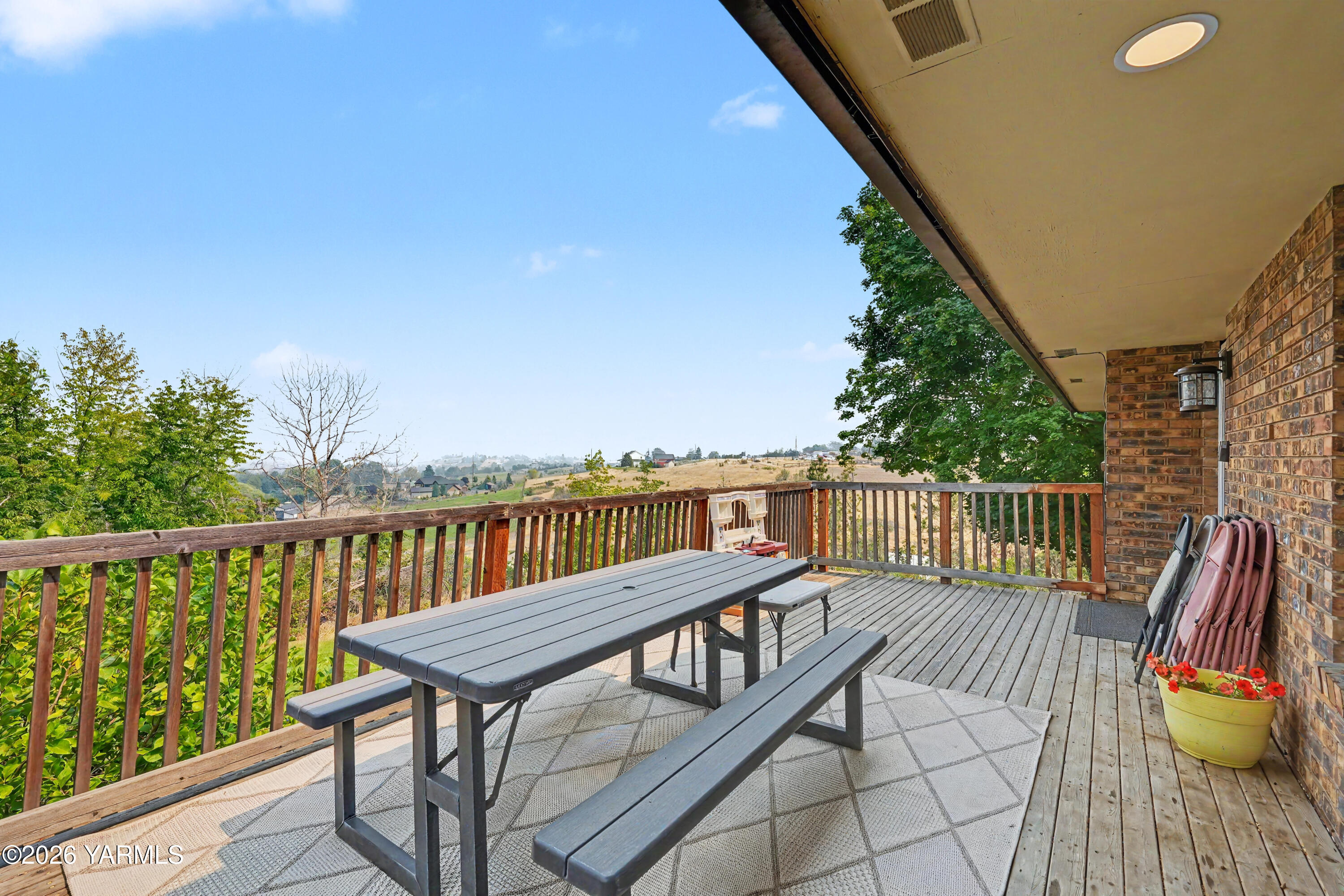 270 Westridge Road Selah, WA 98942 - Photo 47 of 66 47_patio