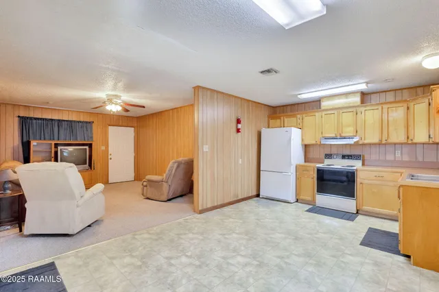 $140,000 | 11935 Judge Doucet Road, Abbeville, LA 70510