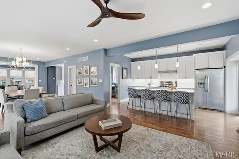 $575,000 | 3890 McDonald Avenue, St. Louis, MO 63116