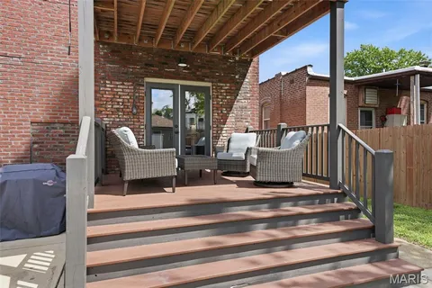 $575,000 | 3890 McDonald Avenue, St. Louis, MO 63116