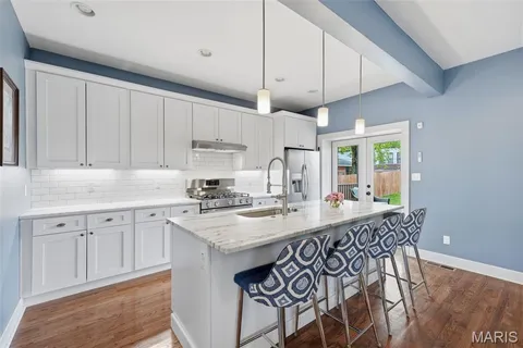 $575,000 | 3890 McDonald Avenue, St. Louis, MO 63116