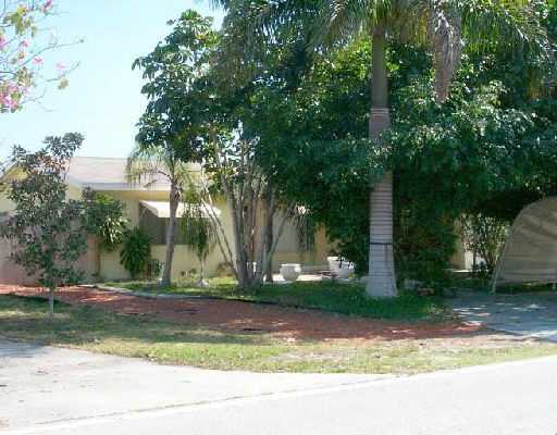 1704 High Ridge Road Lake Worth, FL 33461 - Photo 1 of 8 Primary Photo
