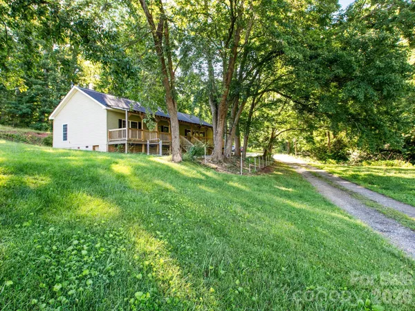 $439,999 | 35 Cedar Farm Road, Asheville, NC 28803