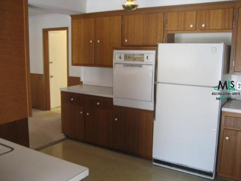 951 Lake Shore Road Grosse Pointe, MI 48236 - Photo 5 of 6 832982-4.JPG