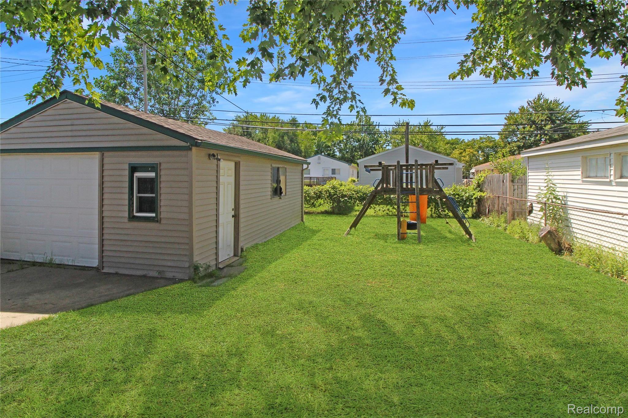 7363 Inkster Road Westland, MI 48185 - Photo 3 of 11 IMG_6617.jpg