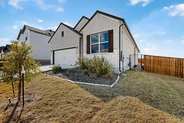 $2,400 | 11900 Dillon Falls Drive, Austin, TX 78747