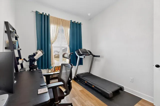 $2,400 | 11900 Dillon Falls Drive, Austin, TX 78747