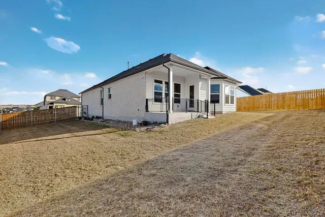 $2,400 | 11900 Dillon Falls Drive, Austin, TX 78747