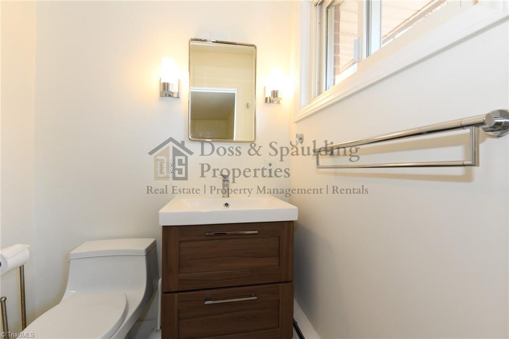 2715 Kivett Drive Greensboro, NC 27407 - Photo 26 of 42