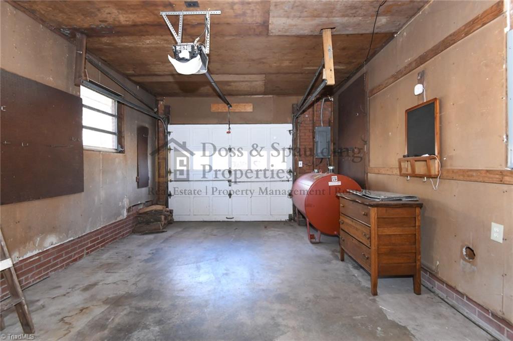 2715 Kivett Drive Greensboro, NC 27407 - Photo 30 of 42