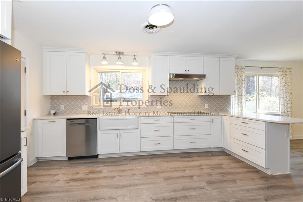 2715 Kivett Drive Greensboro, NC 27407 - Photo 10 of 42