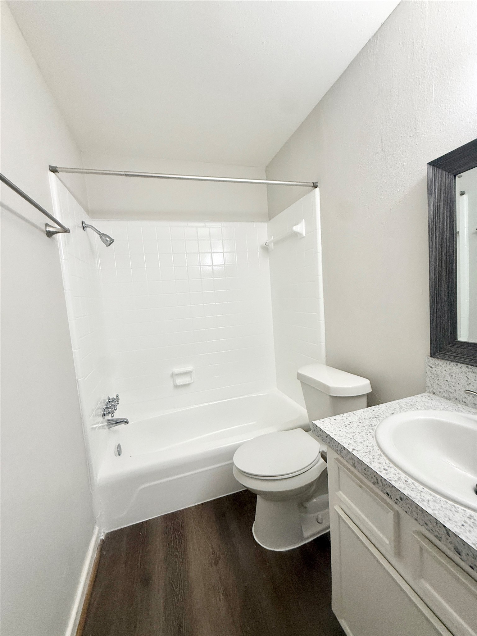 321 East Cedar Street, Unit 9 Angleton, TX 77515 - Photo 18 of 19 Gallery Image 18