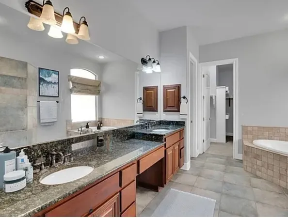 $5,300 | 1921 University Club Drive, Austin, TX 78732