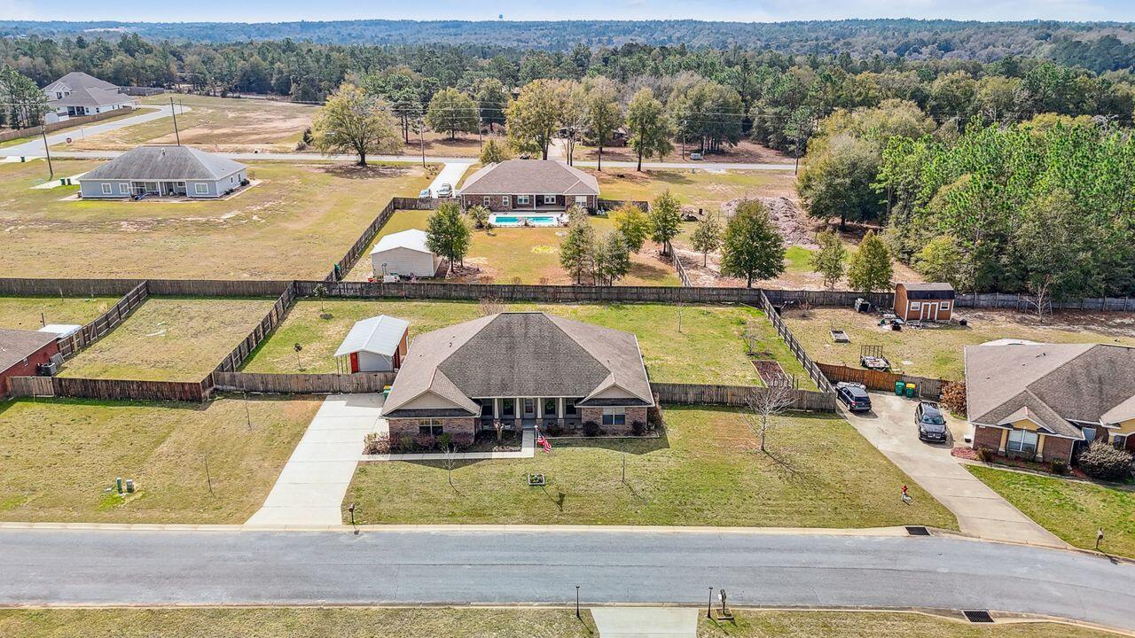 6256 Evan Circle Crestview, FL 32536 - Photo 41 of 46 an aerial view of a swimming pool with an outdoor space