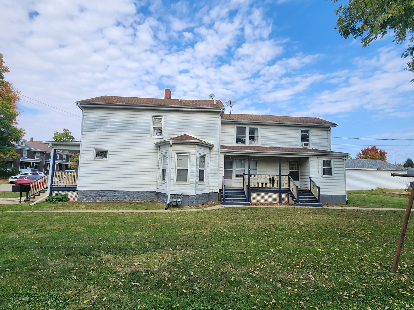 1116 Paul Street Ottawa, IL 61350 - Photo 2 of 26