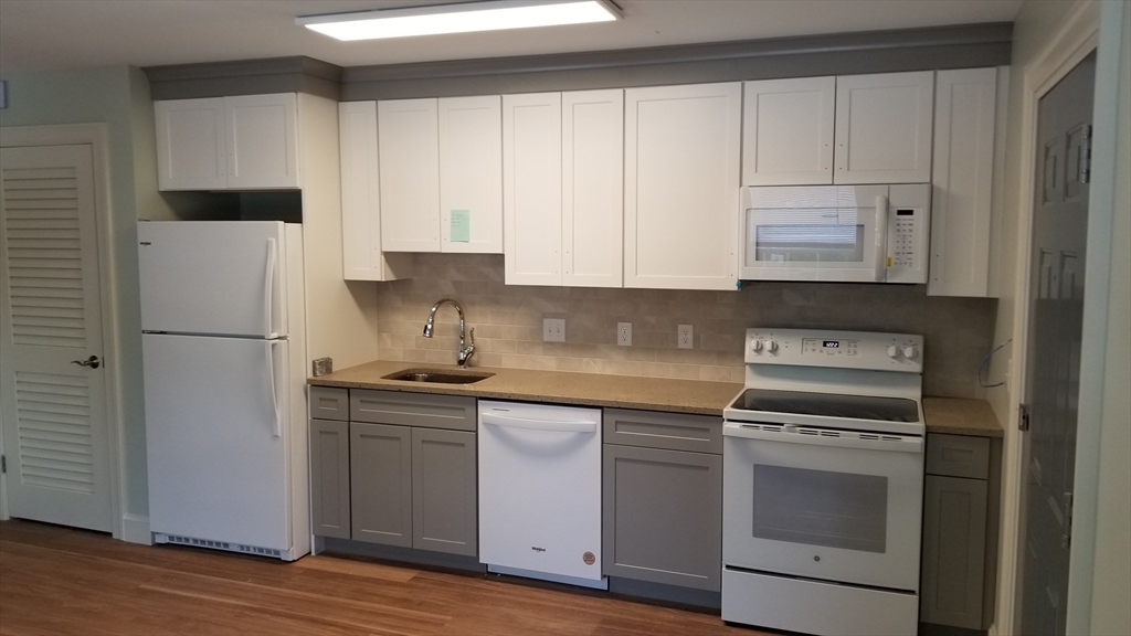 462 Main Street, Unit 44 Amherst, MA 01002 - Photo 2 of 8