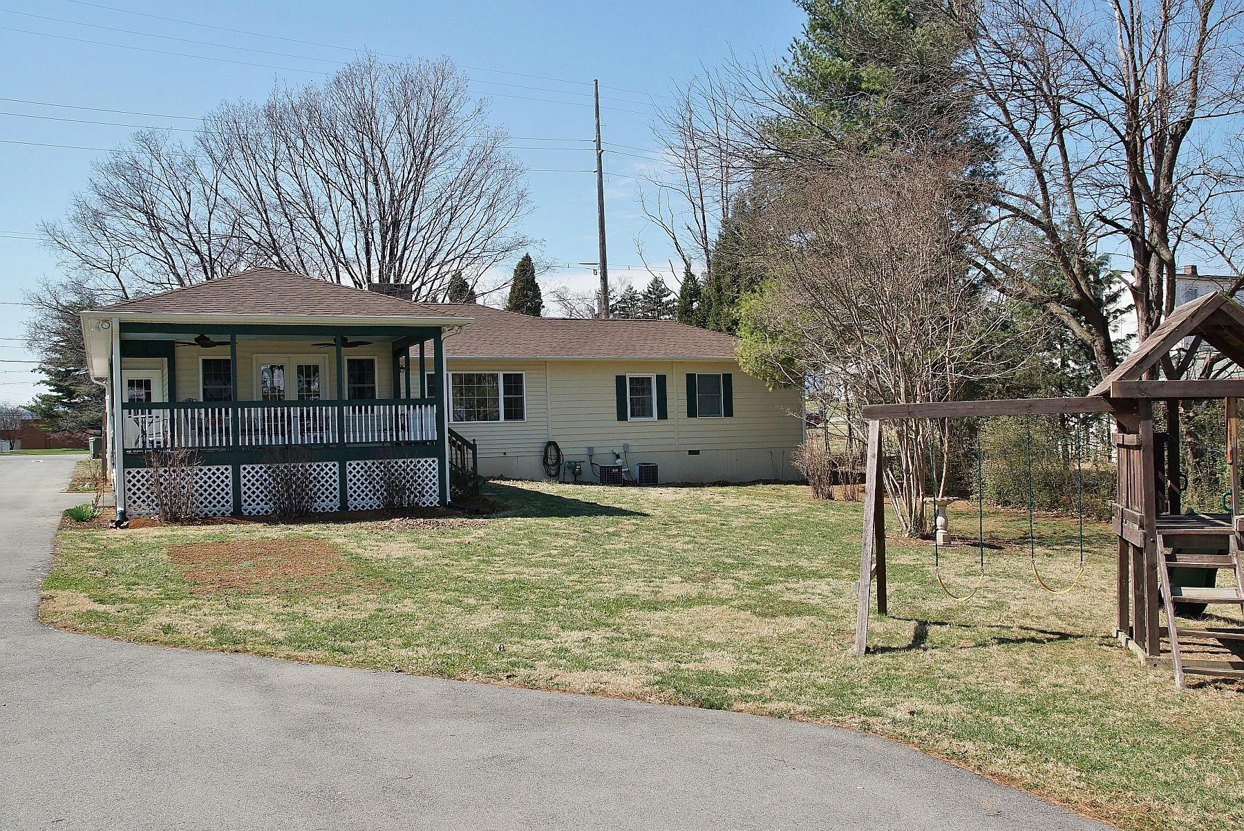 1068 Highland Road Salem, VA 24153 - Photo 18 of 66 dsc03602