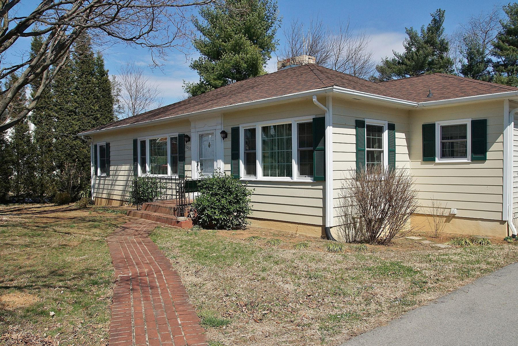 1068 Highland Road Salem, VA 24153 - Photo 7 of 66 dsc03585