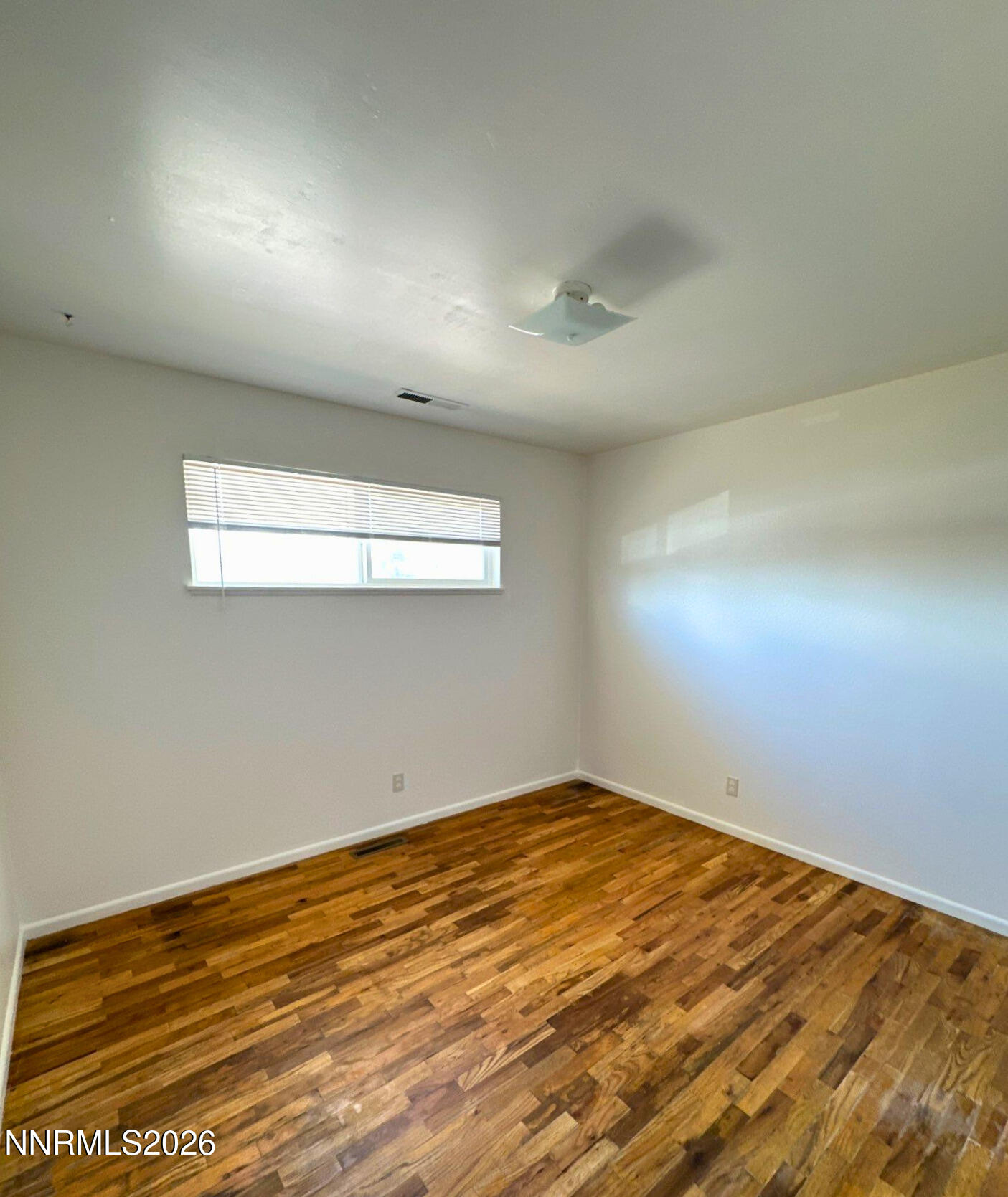 1160 Beldon Way Reno, NV 89503 - Photo 3 of 7 37592a2d-816a-49a1-b344-1ce036b176d8