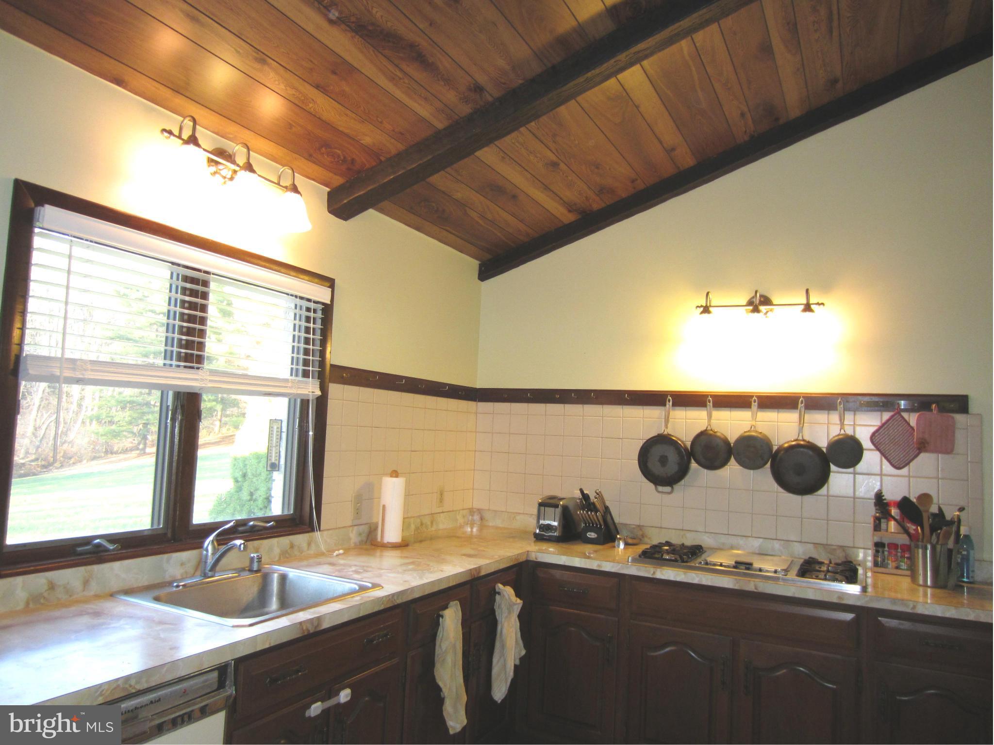 320 Bachmans Valley Road Westminster, MD 21158 - Photo 23 of 30 Kitchen