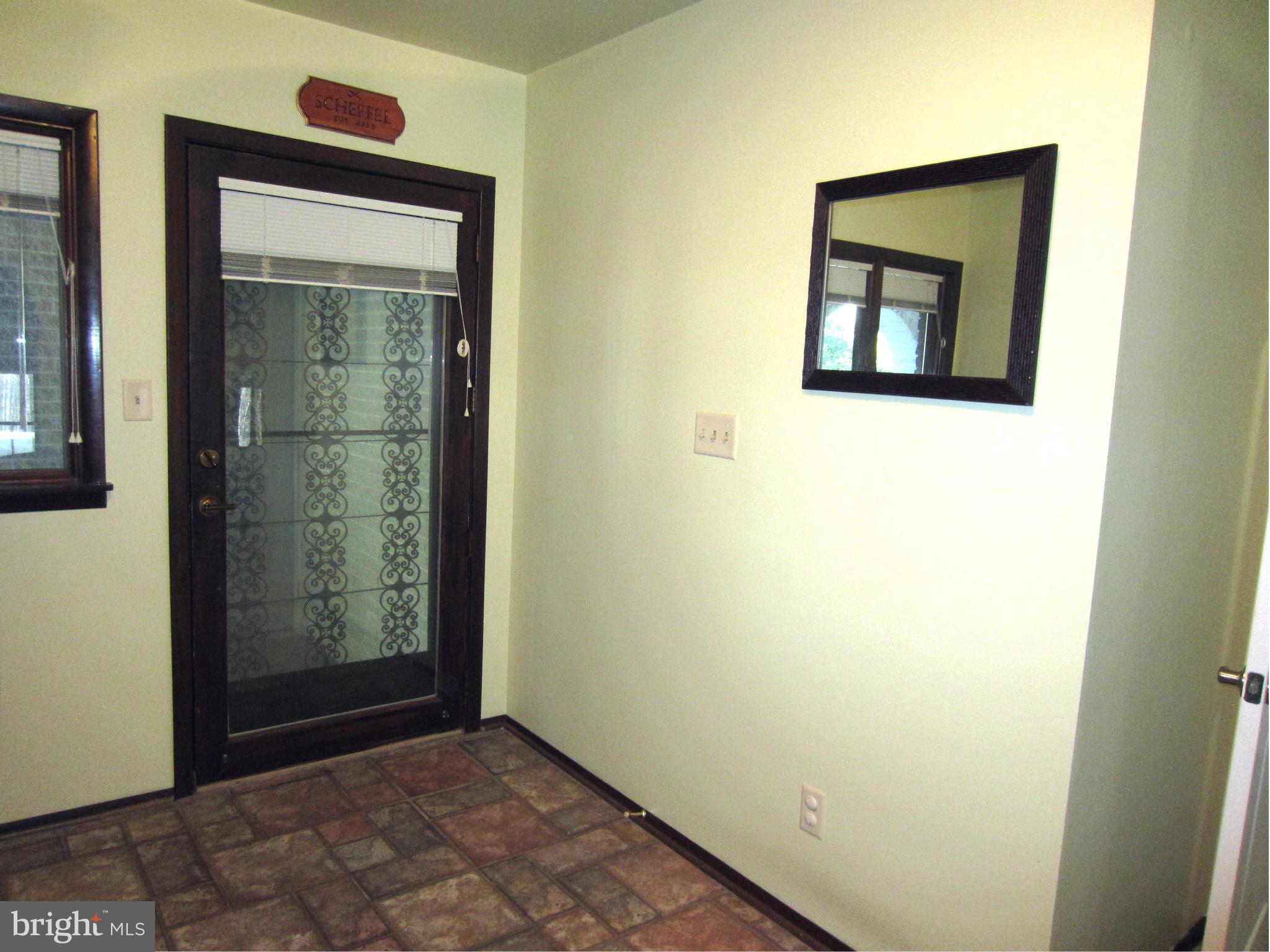 320 Bachmans Valley Road Westminster, MD 21158 - Photo 4 of 30 Interior (General)