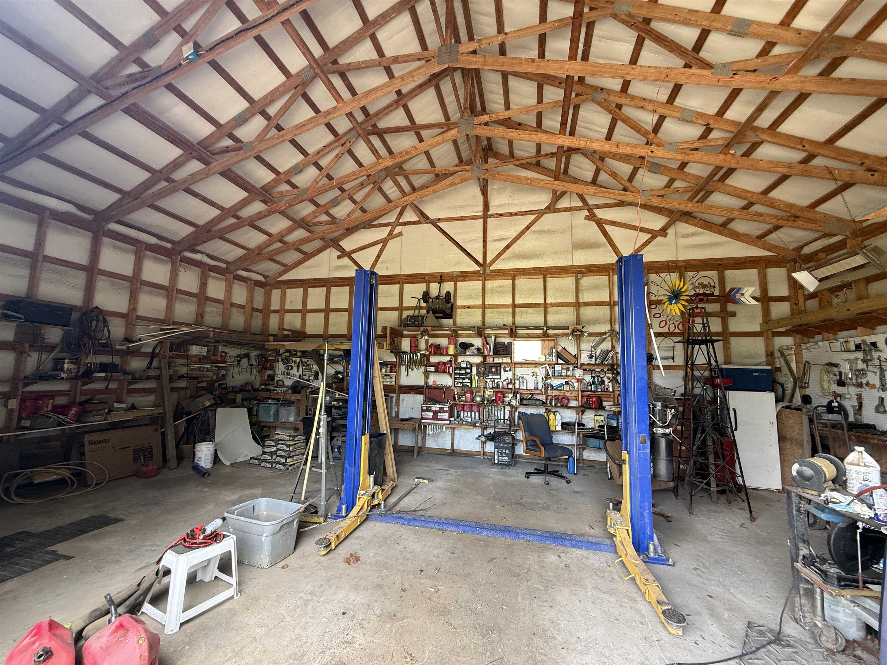 2201 Robert Johnson Road Covington, TN 38019 - Photo 9 of 25 Garage