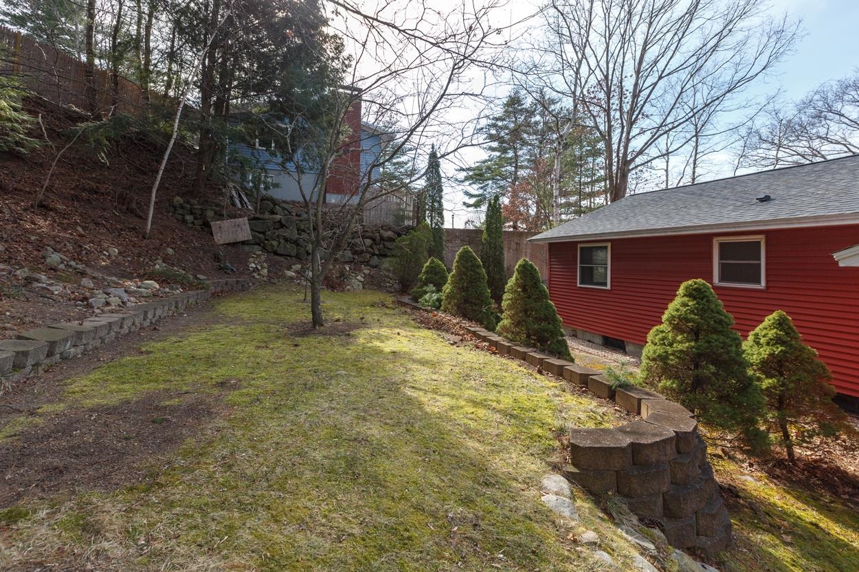 169 Weston Road Manchester, NH 03103 - Photo 31 of 40