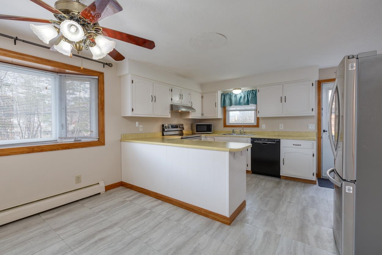 169 Weston Road Manchester, NH 03103 - Photo 38 of 40
