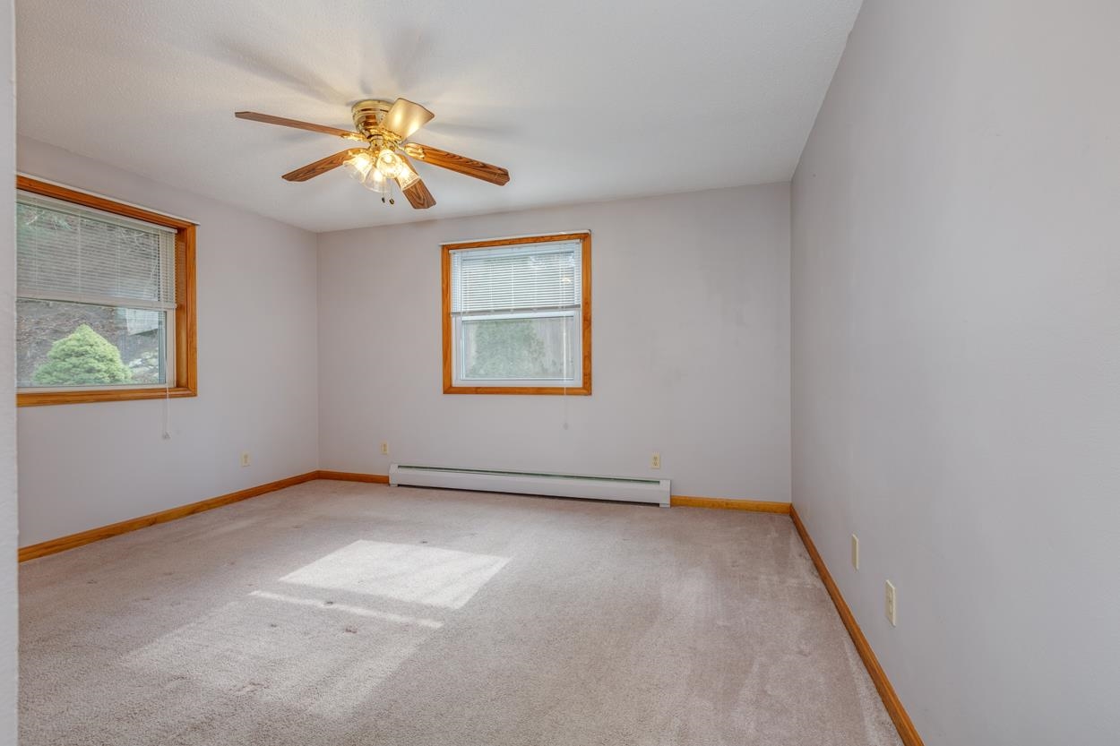 169 Weston Road Manchester, NH 03103 - Photo 7 of 40