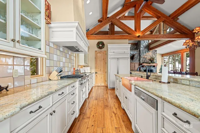 $5,600,000 | 442 Sugarloaf Place, Donnelly, ID 83615