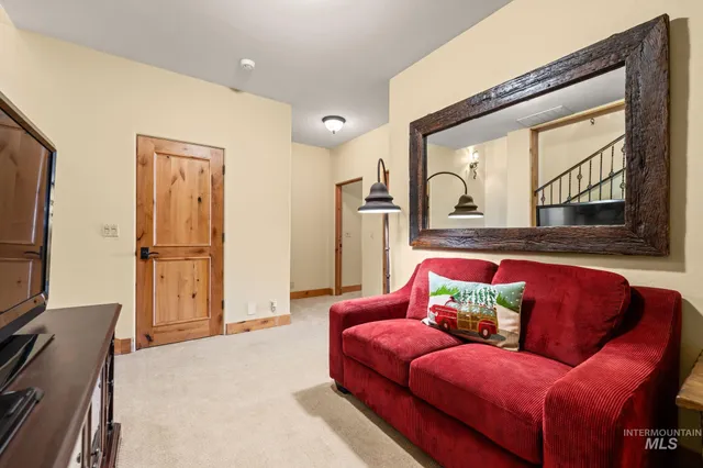 $5,600,000 | 442 Sugarloaf Place, Donnelly, ID 83615