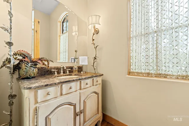 $5,600,000 | 442 Sugarloaf Place, Donnelly, ID 83615