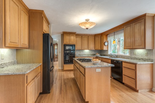 66 York Road Mansfield, MA 02048 - Photo 9 of 30 Gallery Image 9