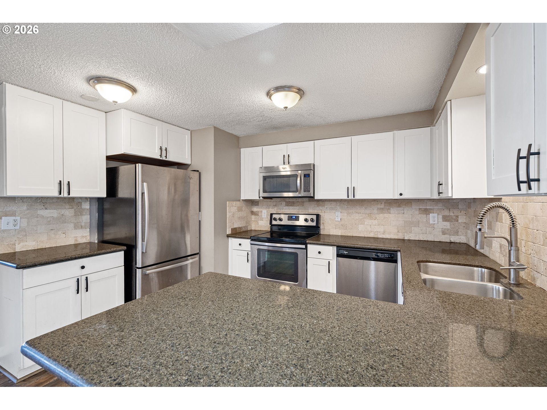 2577 Elysium Avenue Eugene, OR 97401 - Photo 13 of 47 Kitchen