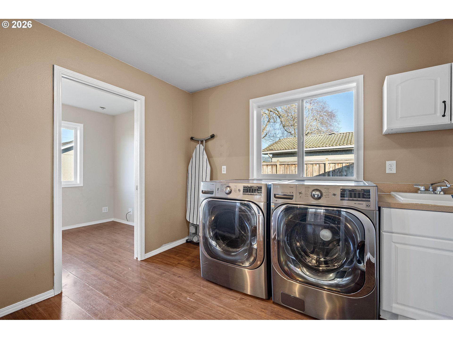 2577 Elysium Avenue Eugene, OR 97401 - Photo 22 of 47