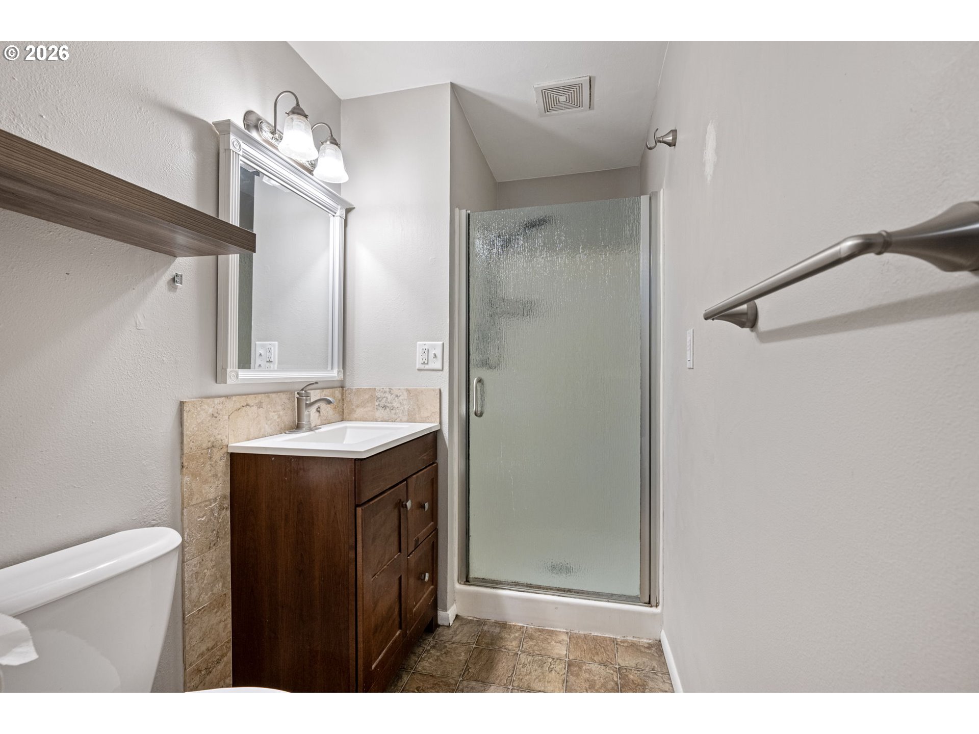 2577 Elysium Avenue Eugene, OR 97401 - Photo 31 of 47 Bathroom, Attached