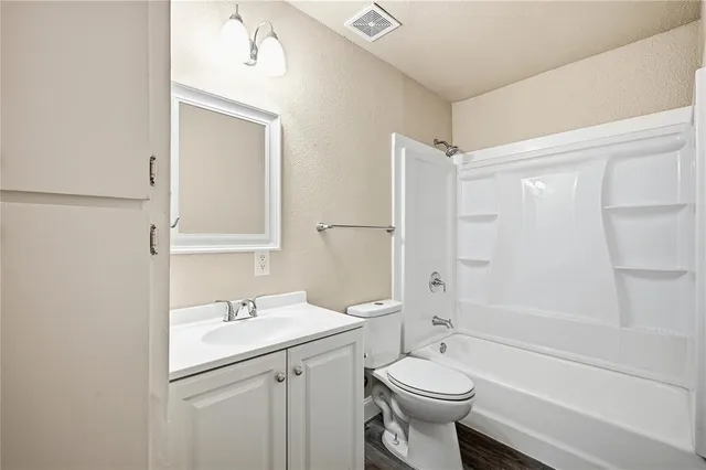 $675 | 817 South Elm Street, Unit 2, Sherman, TX 75090