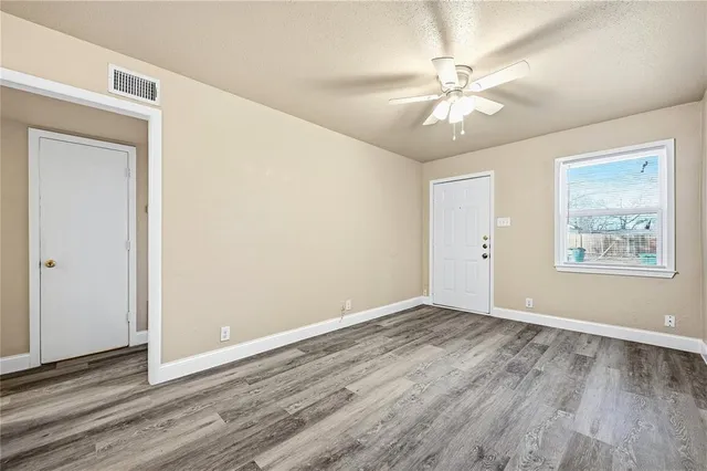 $675 | 817 South Elm Street, Unit 2, Sherman, TX 75090